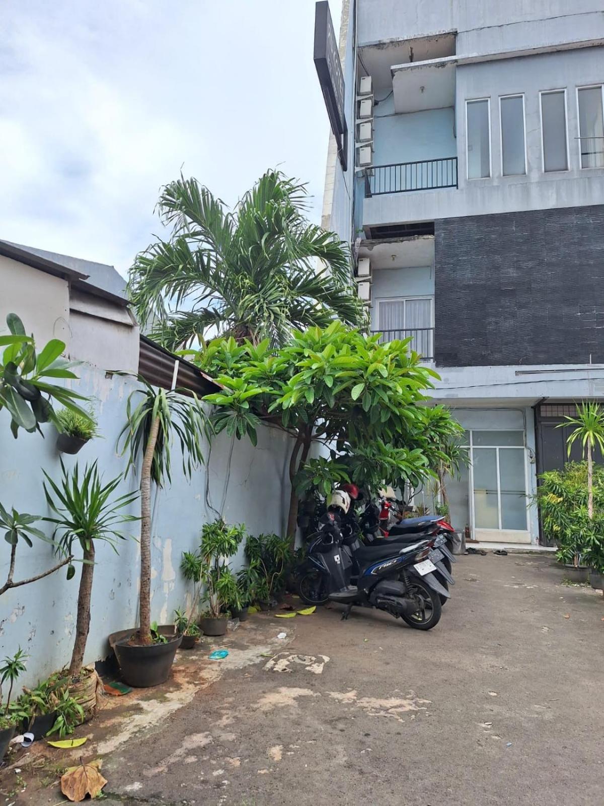 Oyo 93584 Rukotel South Tangerang Екстериор снимка