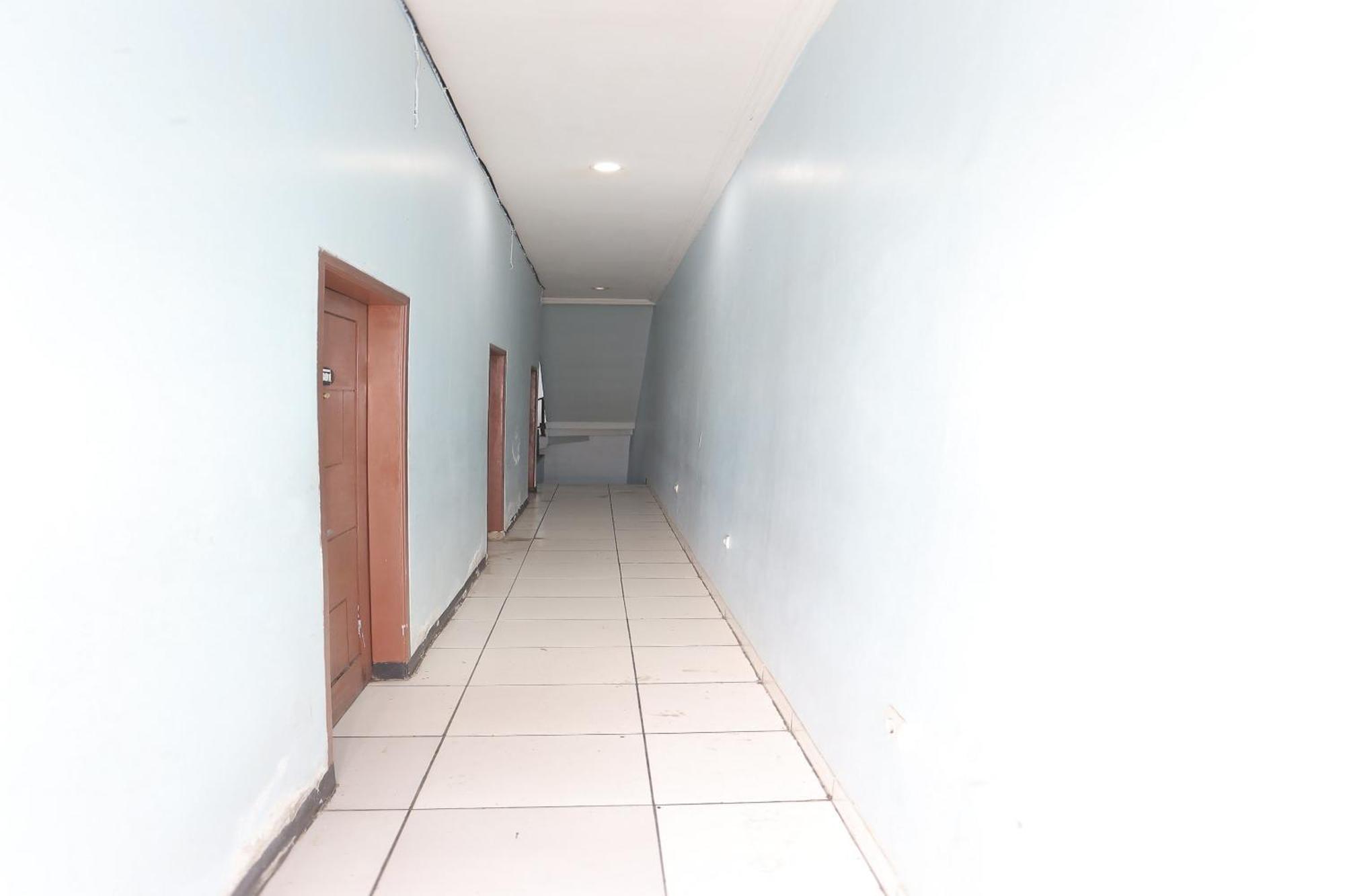 Oyo 93584 Rukotel South Tangerang Екстериор снимка
